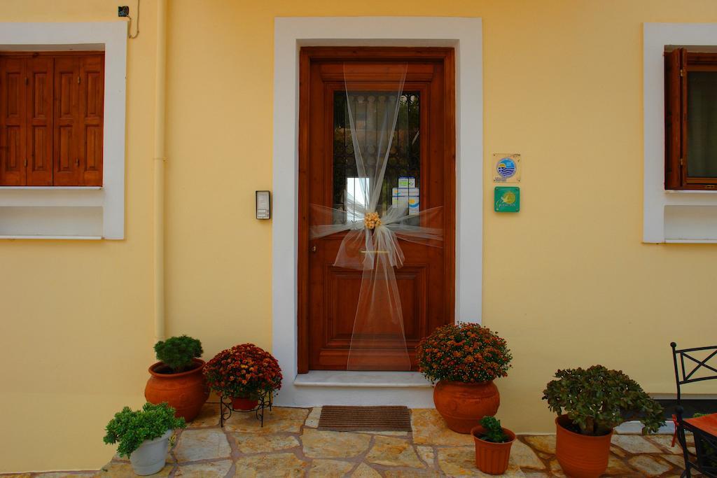 Xenonas Chrisso Hotel Delphi Exterior photo