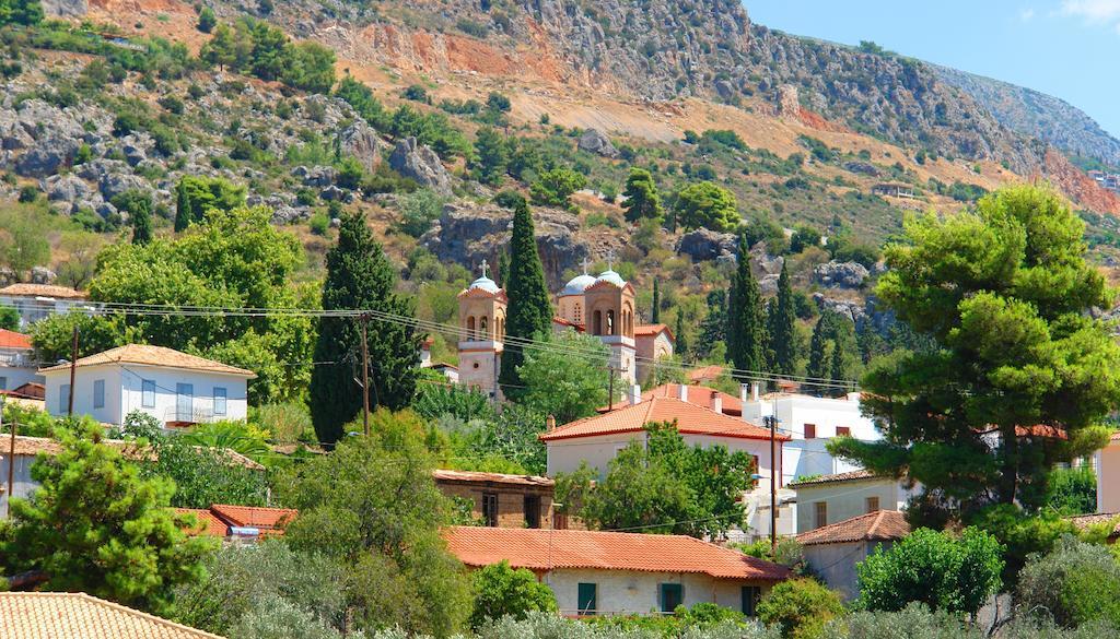 Xenonas Chrisso Hotel Delphi Exterior photo